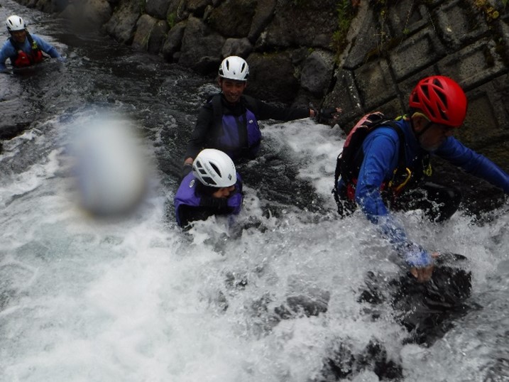 沢登りの様子
