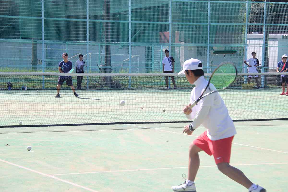 テニス・フットサルコート写真